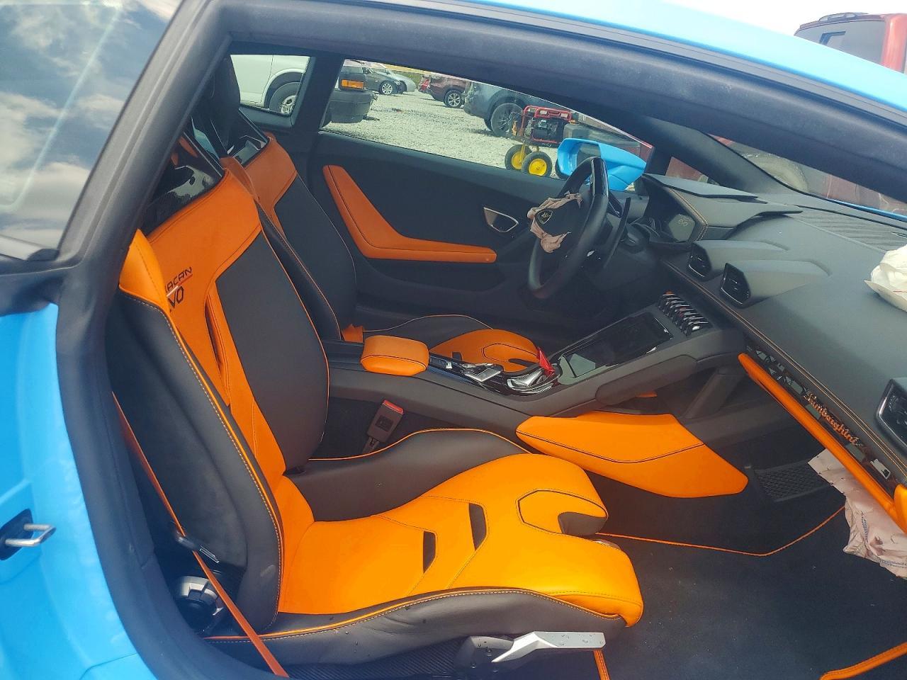 2021 Lamborghini Huracan Evo - zdjęcie 10