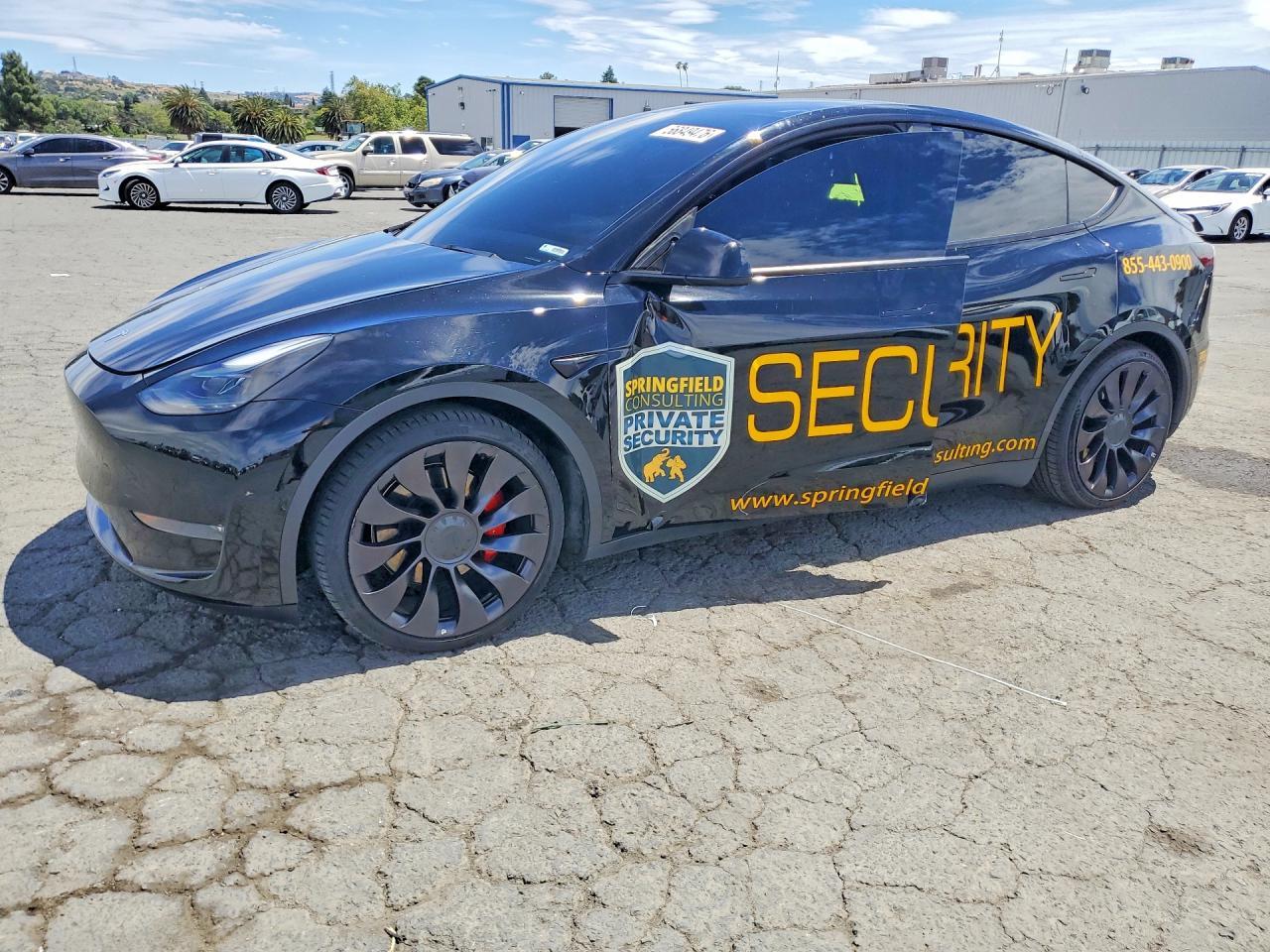 2021 Tesla Model Y - zdjęcie główne