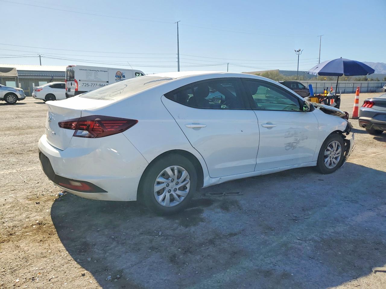 2020 Hyundai Elantra Se - zdjęcie 3