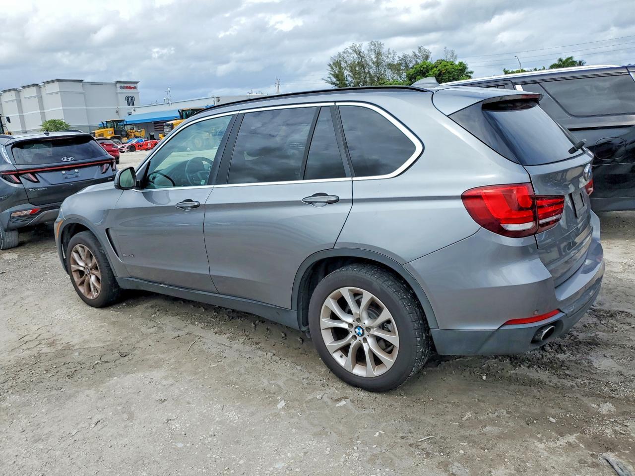 2016 BMW X5 xDrive35I - zdjęcie 2