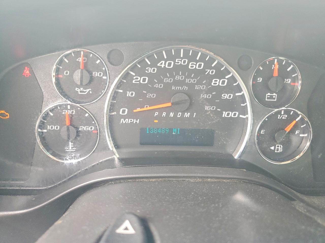 2016 Chevrolet Express G2500 - zdjęcie 9