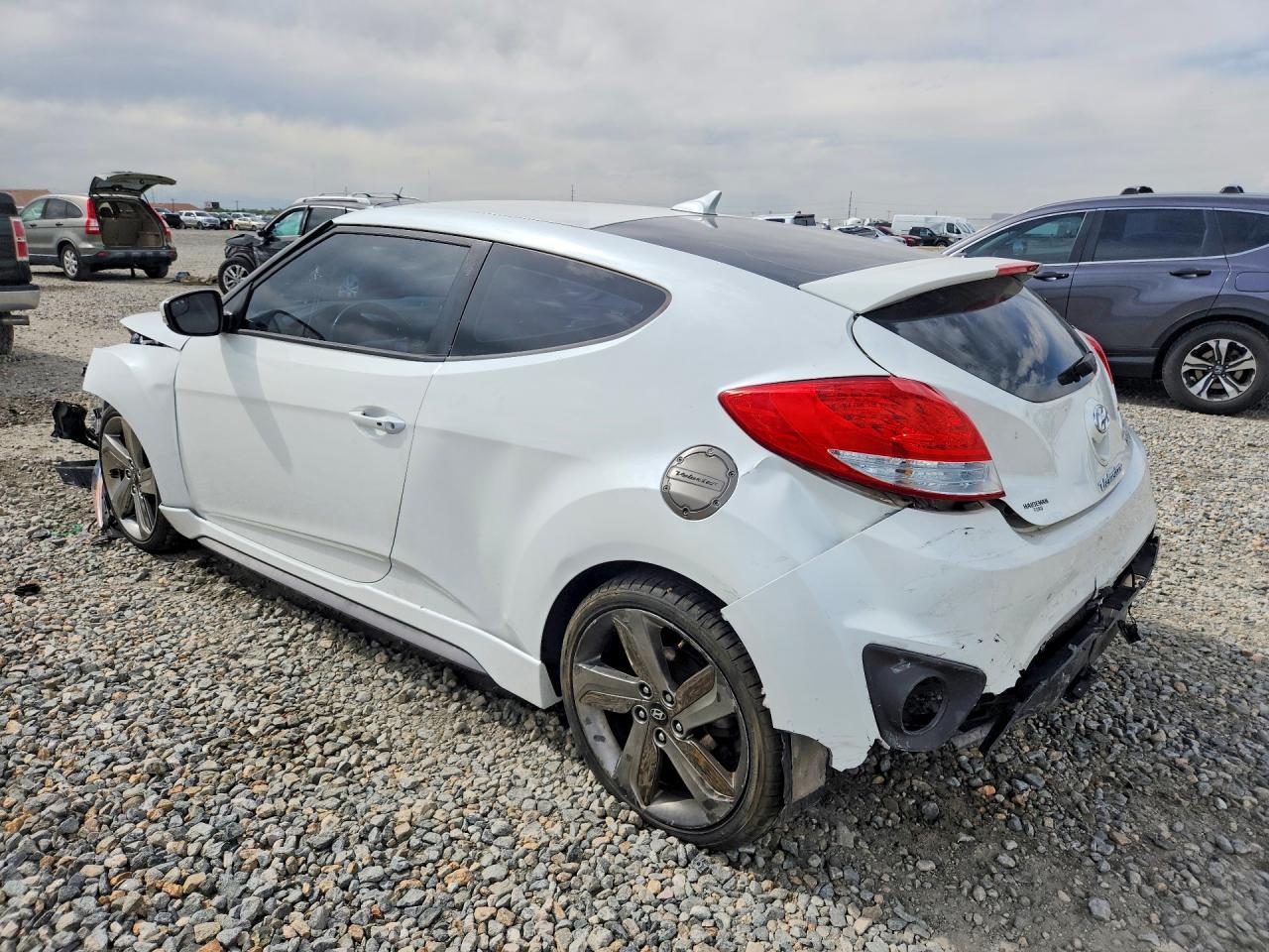 Hyundai Veloster - zdjęcie 2