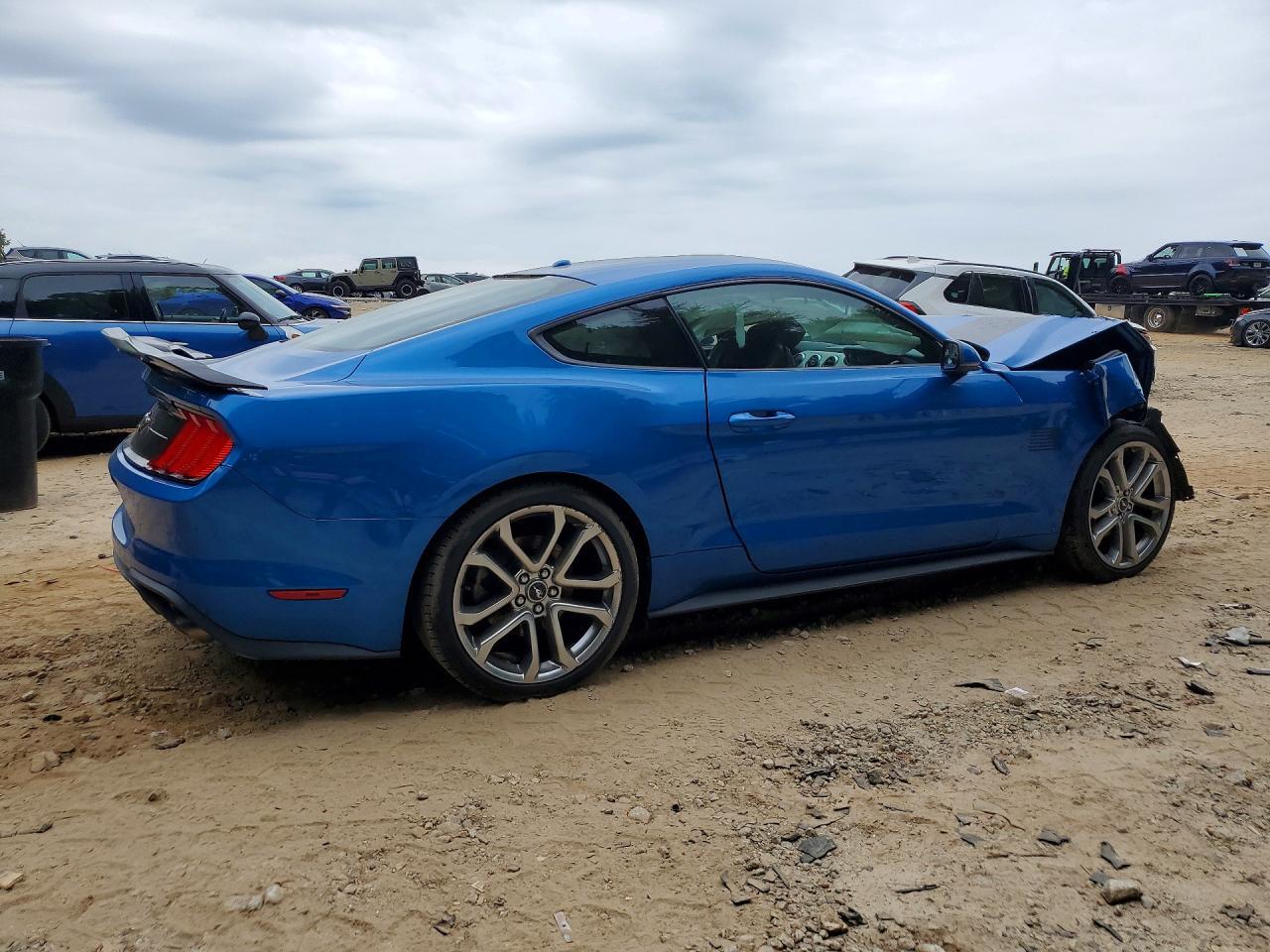 2019 Ford Mustang - zdjęcie 3