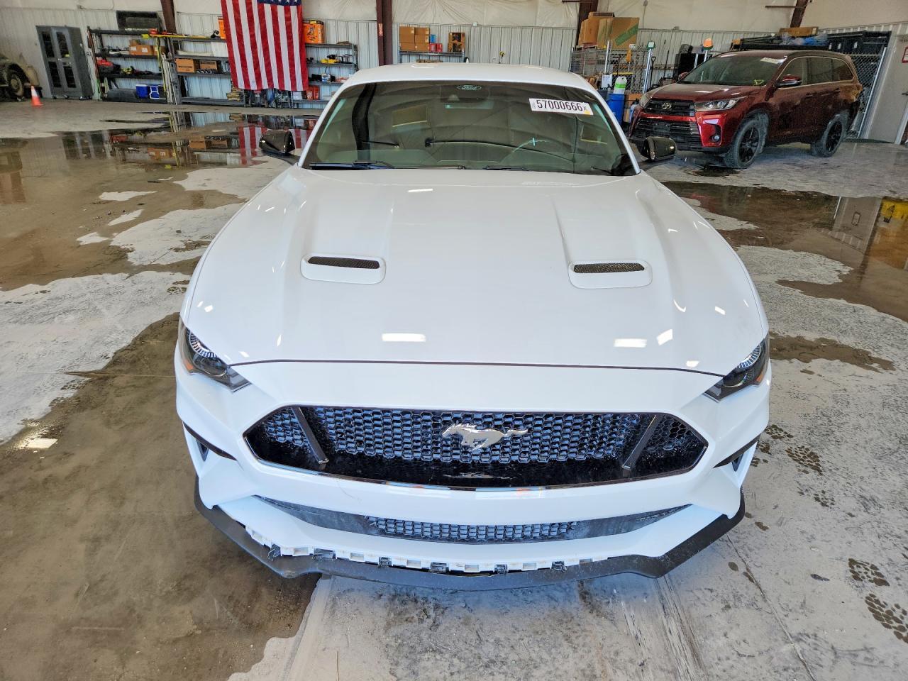 2021 Ford Mustang Gt - zdjęcie 5