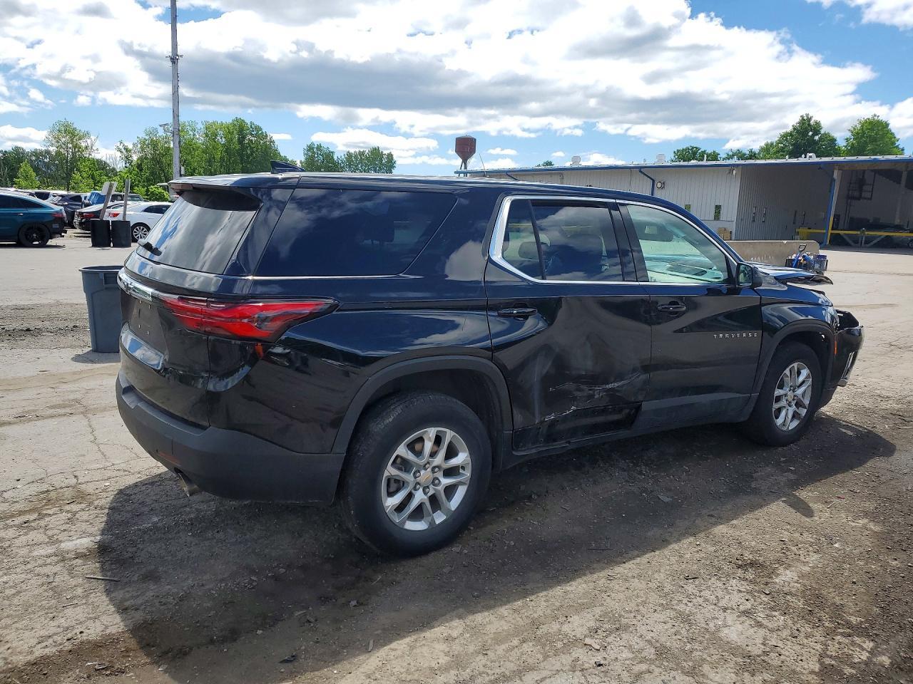 2023 Chevrolet Traverse Ls - zdjęcie 3