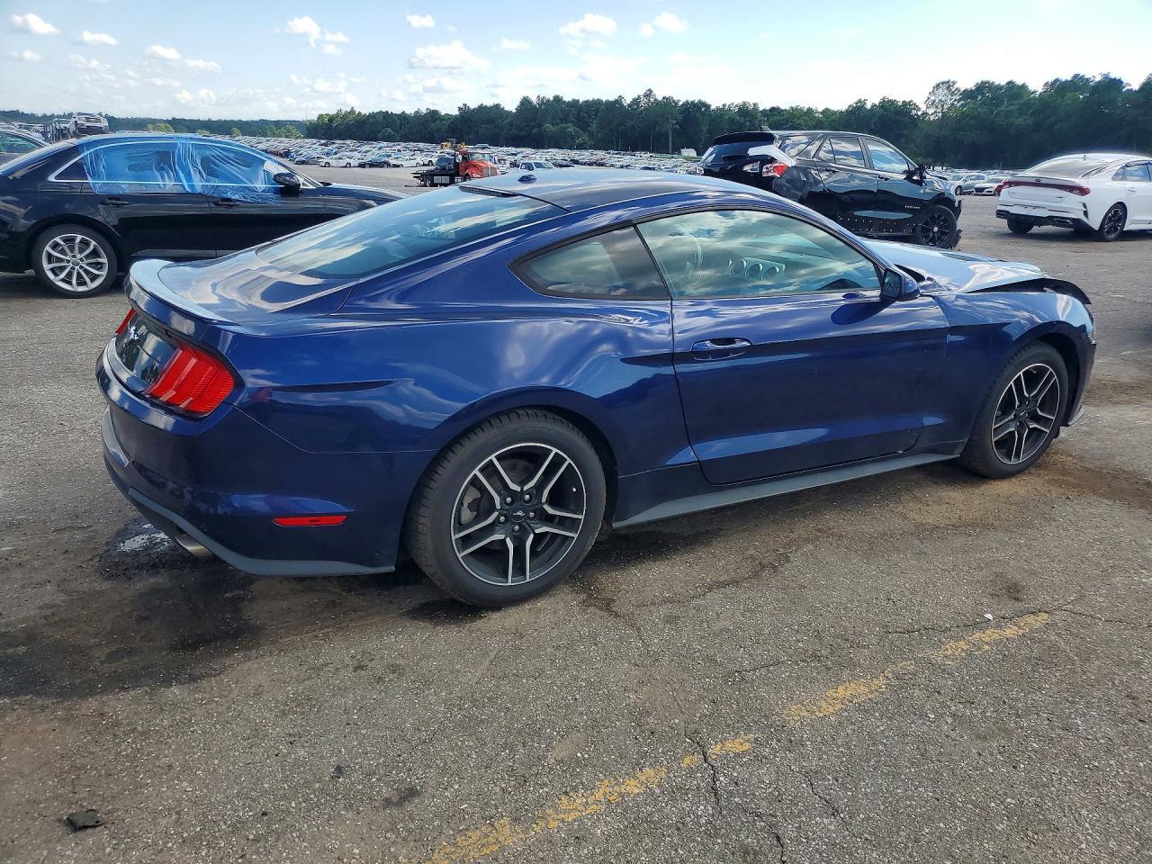 2018 Ford Mustang - zdjęcie 3
