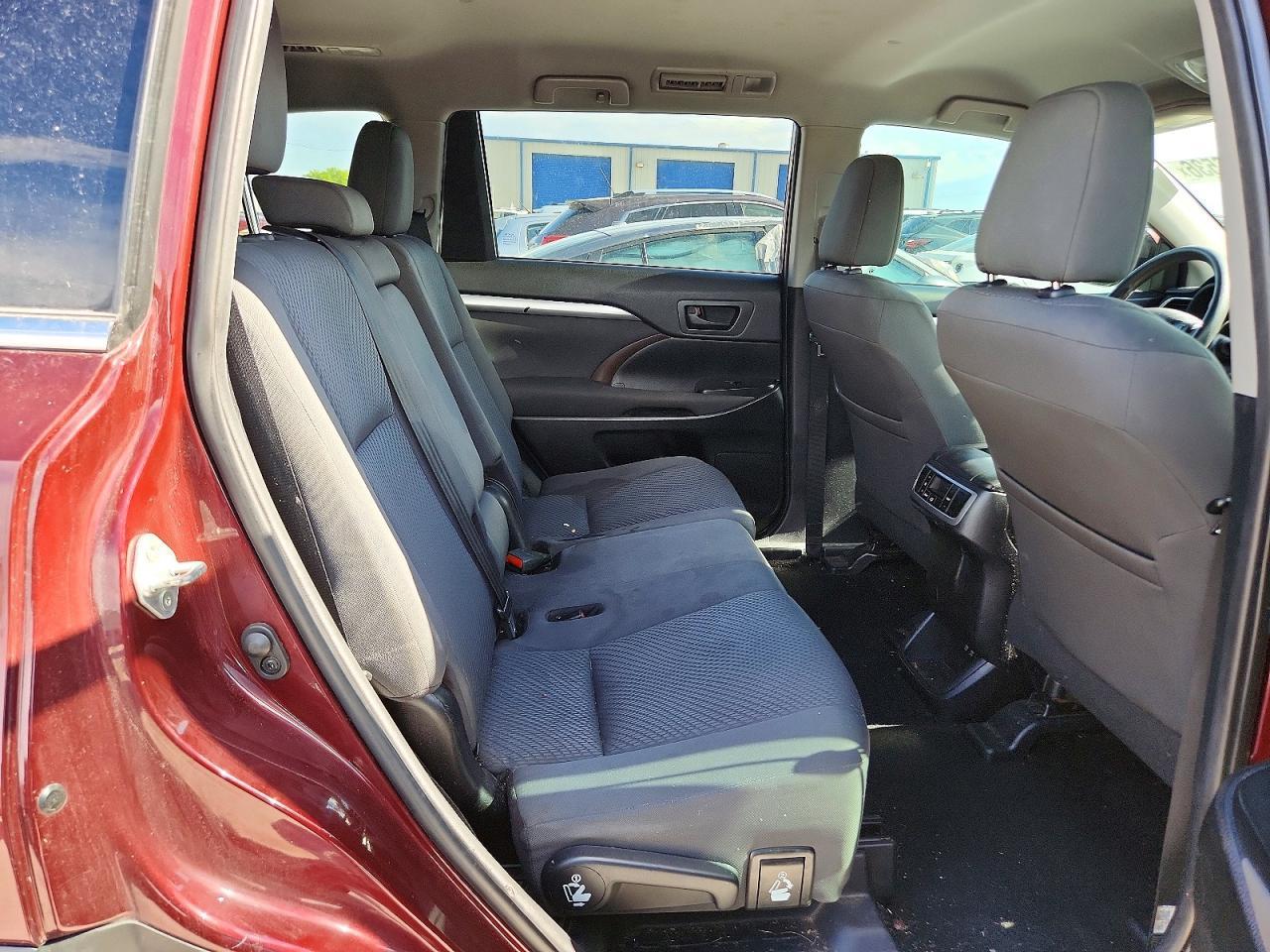 2019 Toyota Highlander Le - zdjęcie 11