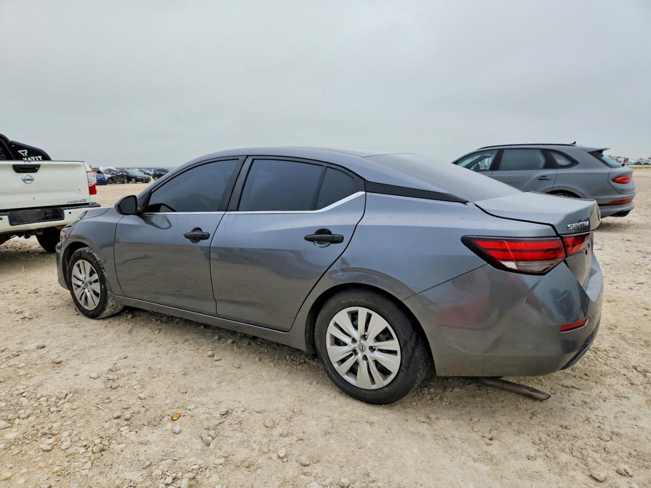2024 Nissan Sentra S - zdjęcie 2