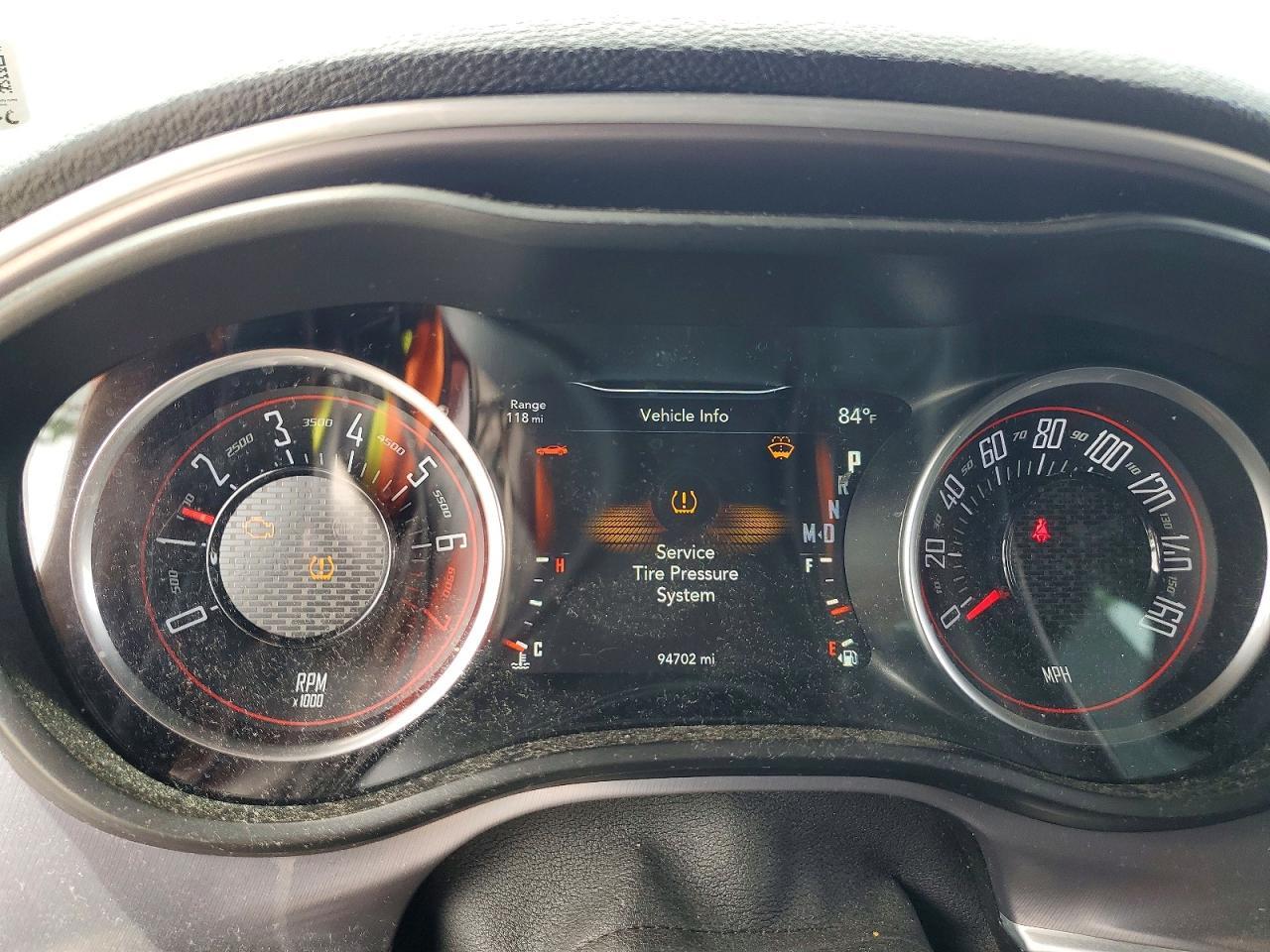 2020 Dodge Challenger Sxt - zdjęcie 9