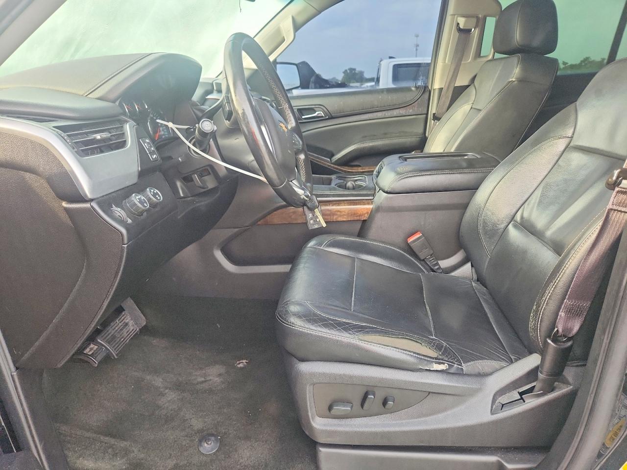 2016 Chevrolet Tahoe K1500 Lt - zdjęcie 7