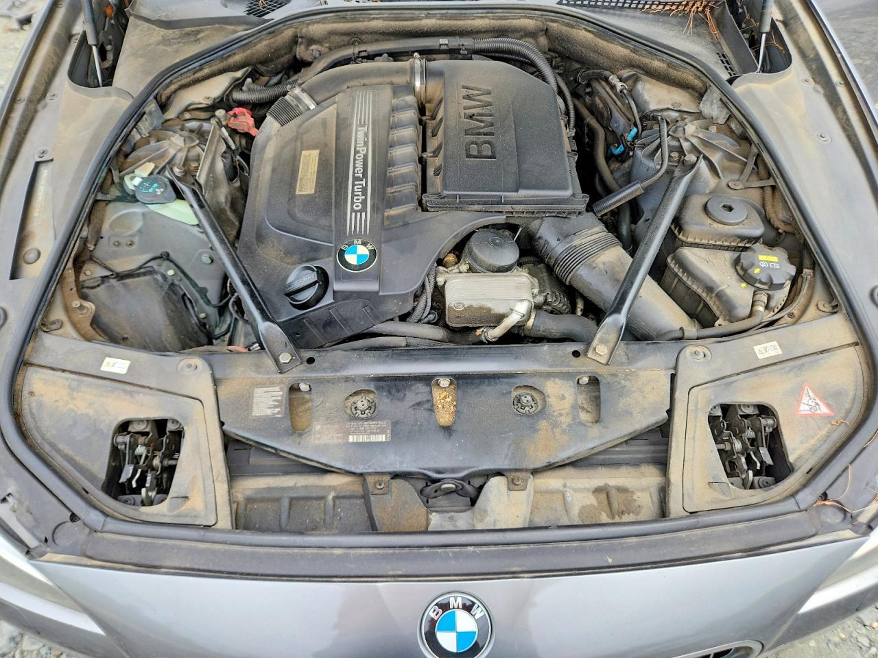 2015 BMW Seria 5 535i - zdjęcie 11