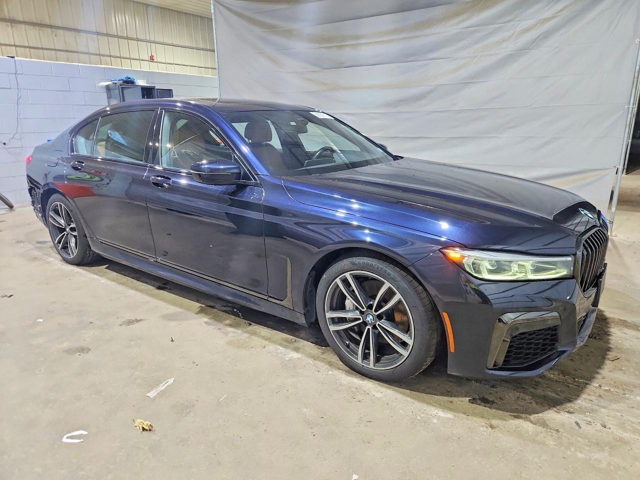 2020 BMW Seria 7 740i - zdjęcie 4