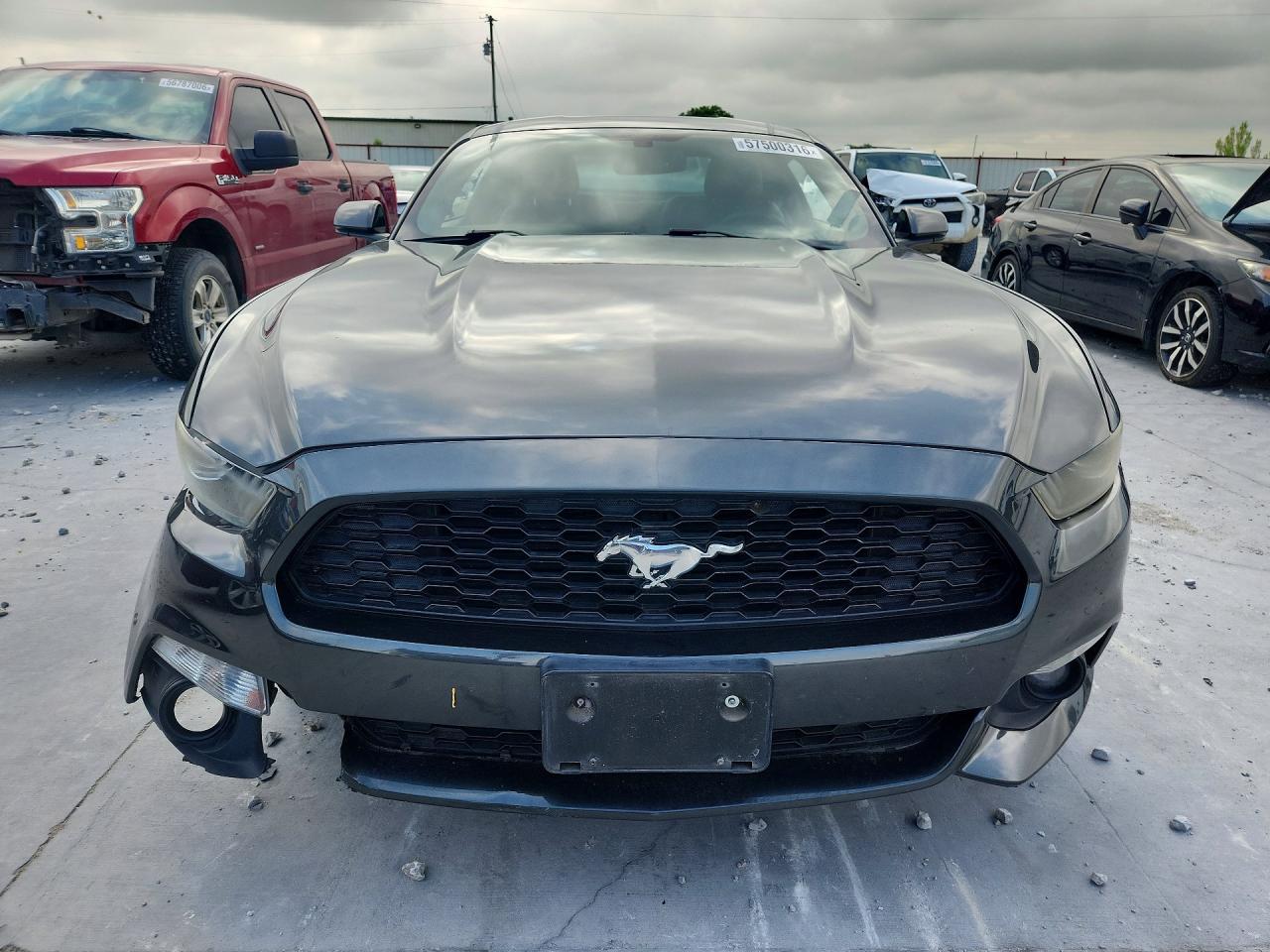 2016 Ford Mustang - zdjęcie 5