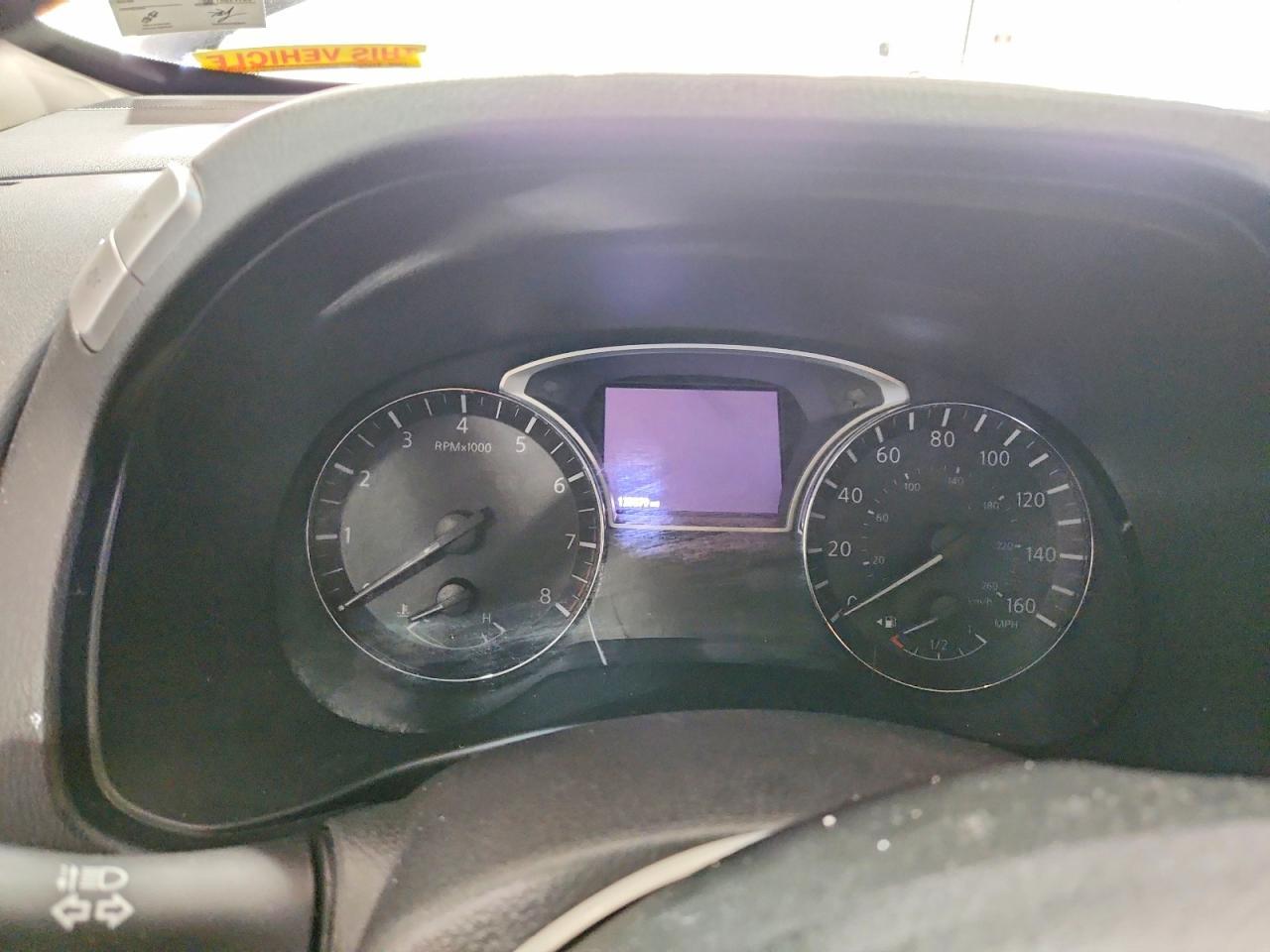 2017 Nissan Pathfinder Sv - zdjęcie 9