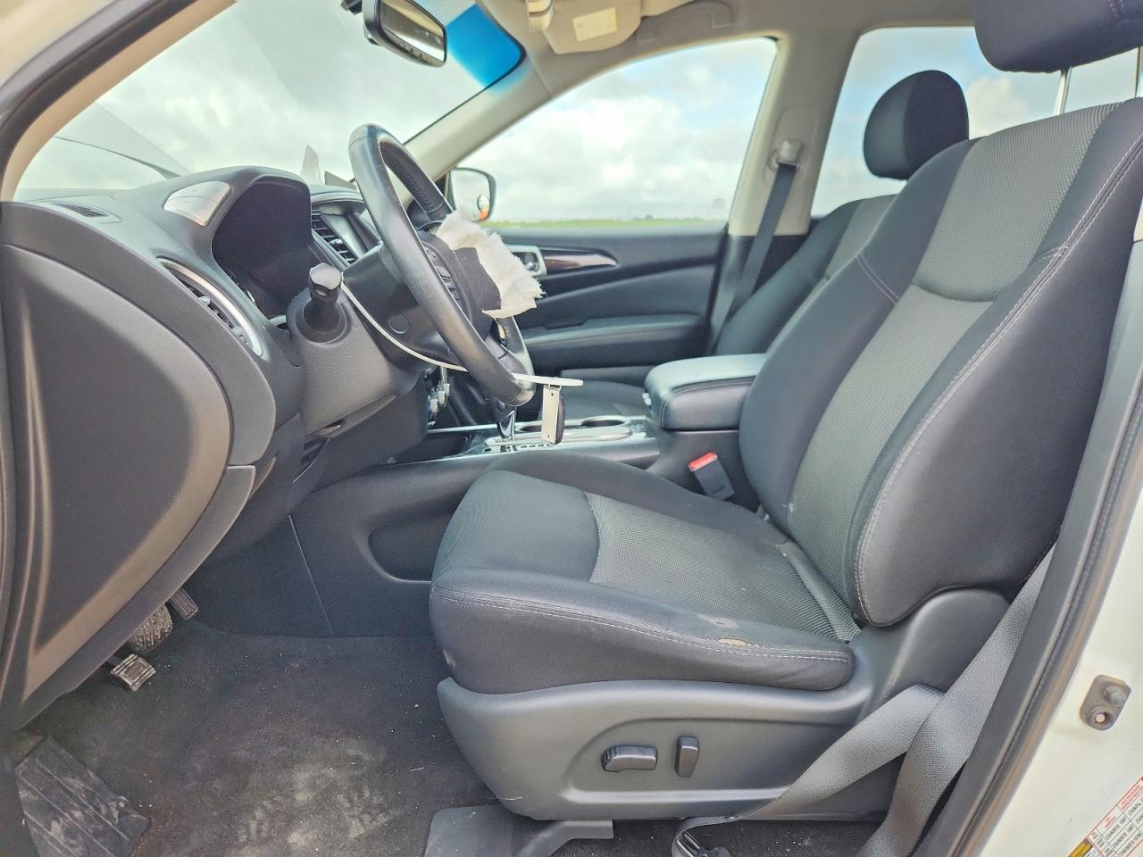 2018 Nissan Pathfinder Sv - zdjęcie 7