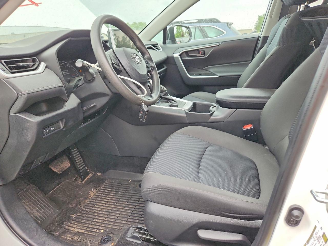 2024 Toyota Rav4 Le - zdjęcie 7