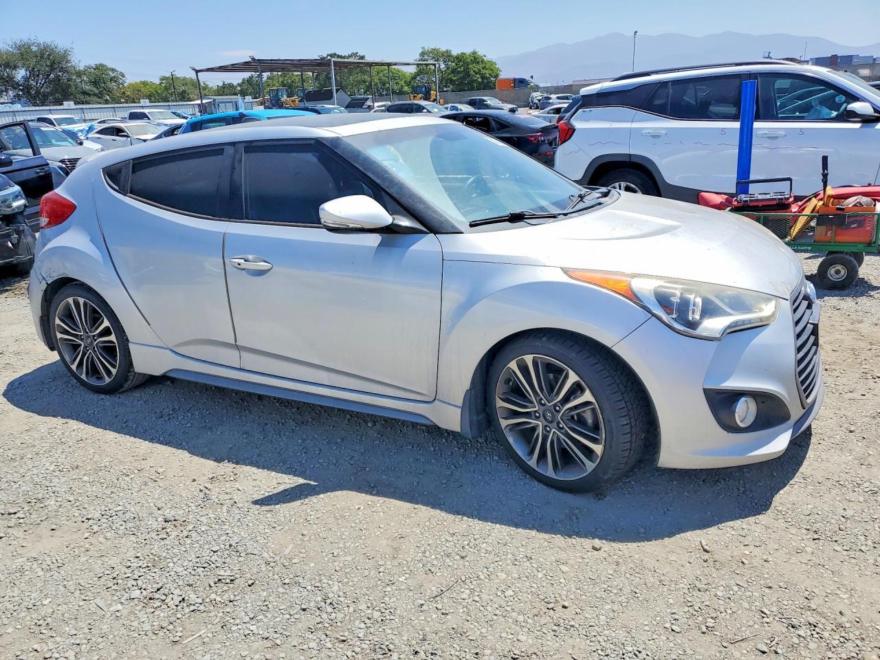 2016 Hyundai Veloster Turbo - zdjęcie 4