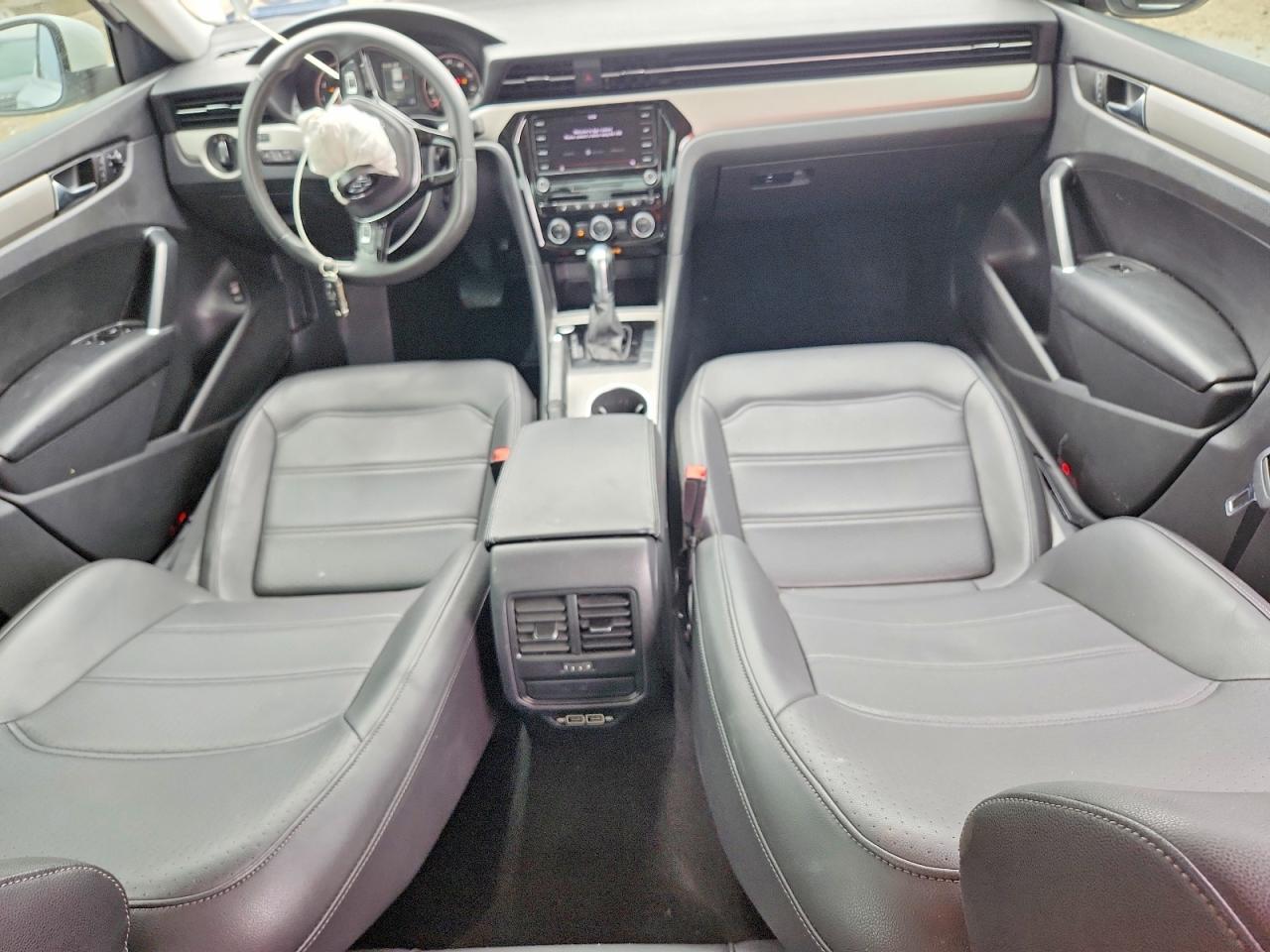 2021 Volkswagen Passat Se - zdjęcie 8