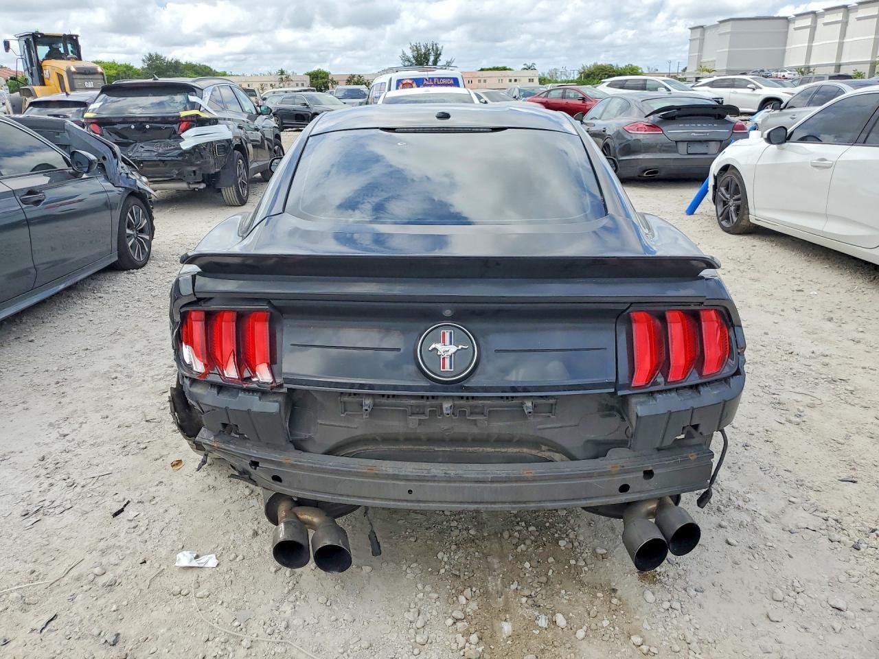 2019 Ford Mustang - zdjęcie 6