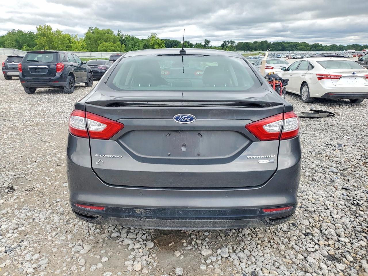 2015 Ford Fusion Titanium - zdjęcie 6