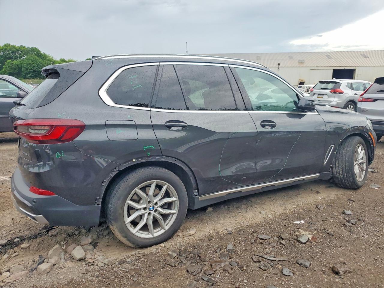2021 BMW X5 xDrive45E - zdjęcie 3