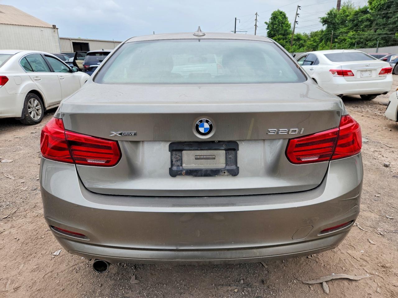 2018 BMW Seria 3 320i - zdjęcie 6
