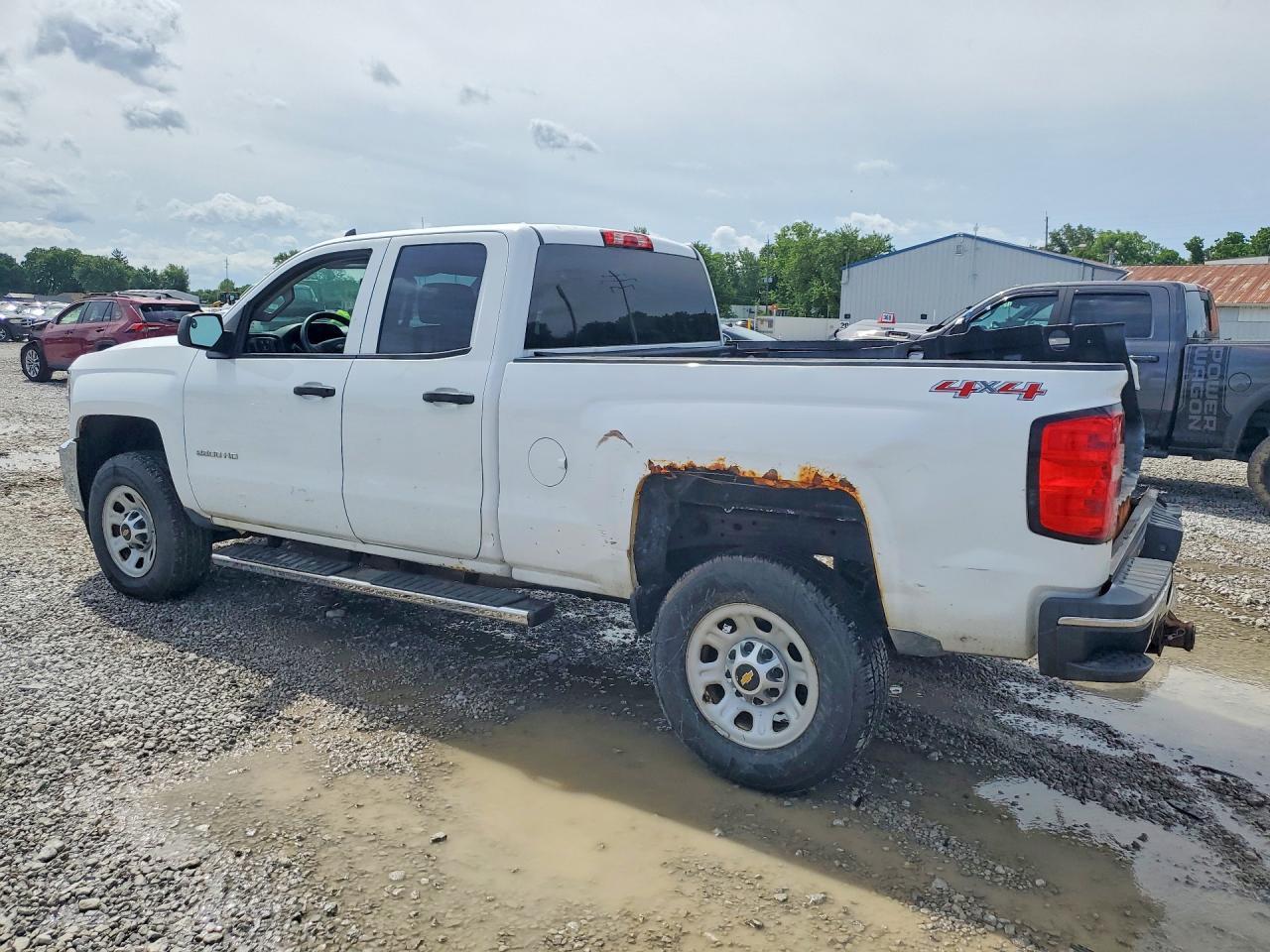 2015 Chevrolet Silverado K2500 Heavy Duty - zdjęcie 2