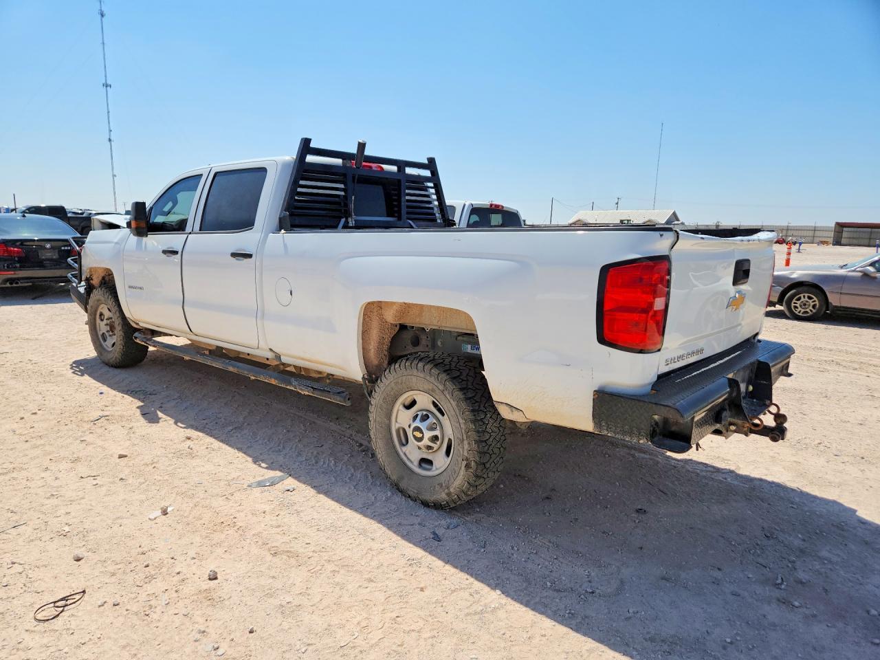 2018 Chevrolet Silverado C2500 Heavy Duty - zdjęcie 2