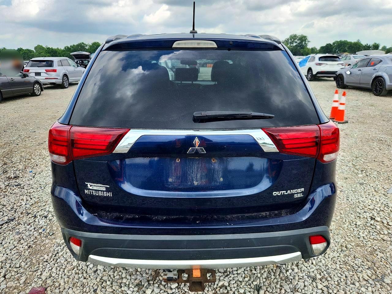2016 Mitsubishi Outlander Se - zdjęcie 6