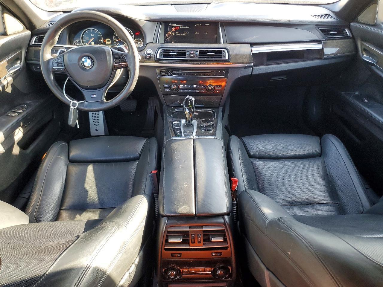 2014 BMW 750 Li - zdjęcie 8