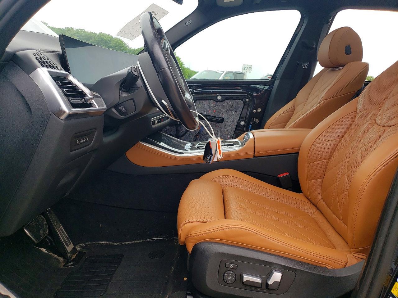 2024 BMW X5 xDrive40I - zdjęcie 7