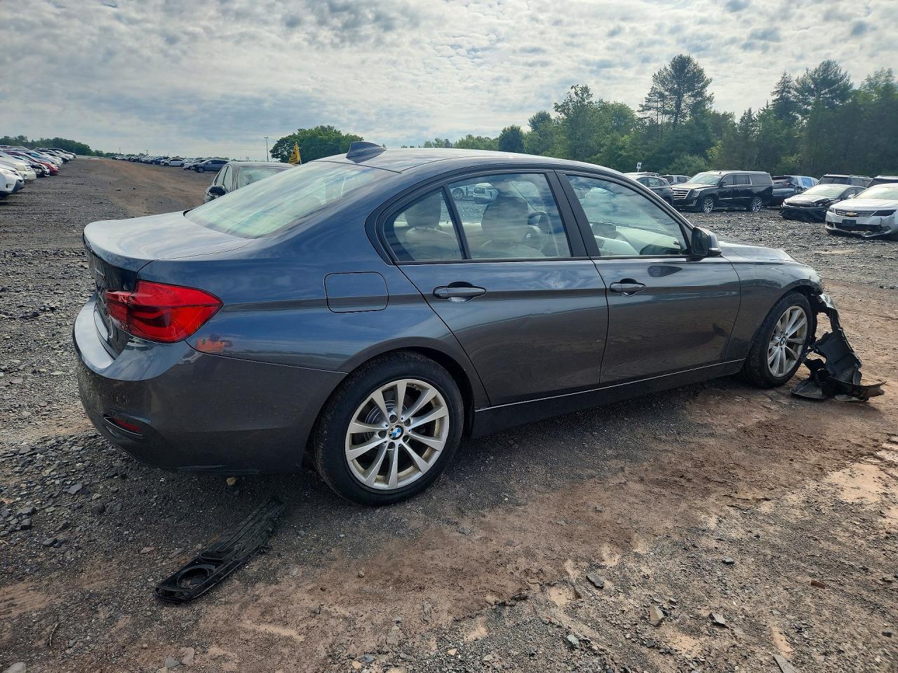 2016 BMW 320 I - zdjęcie 3