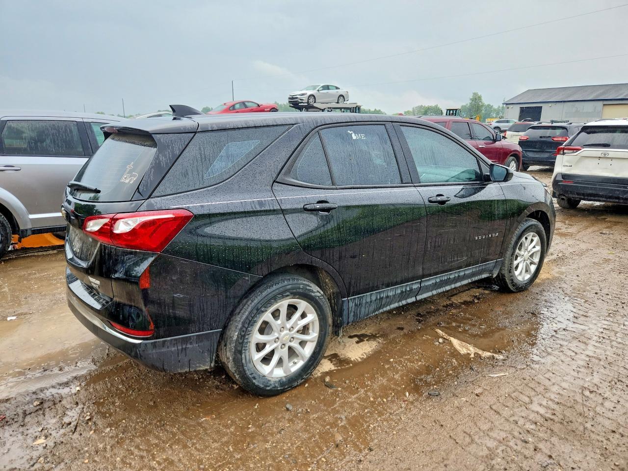 2018 Chevrolet Equinox Ls - zdjęcie 3