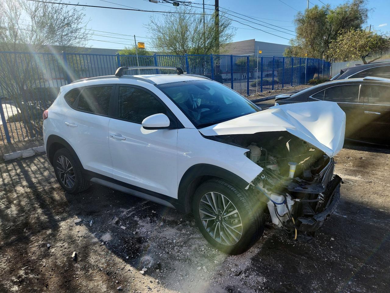 Hyundai Tucson - zdjęcie 4
