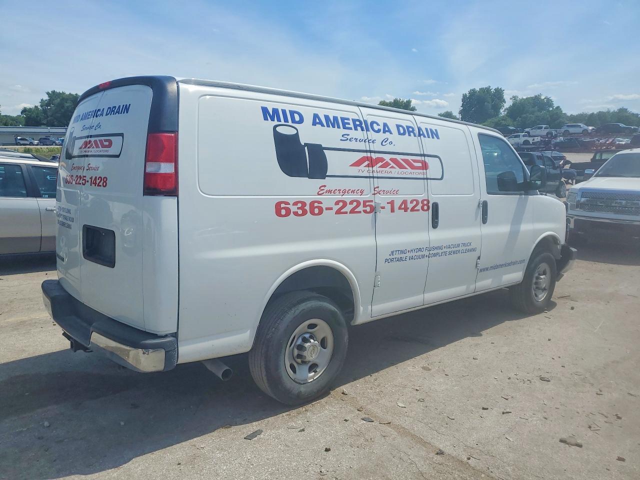 2024 Chevrolet Express G2500 - zdjęcie 3