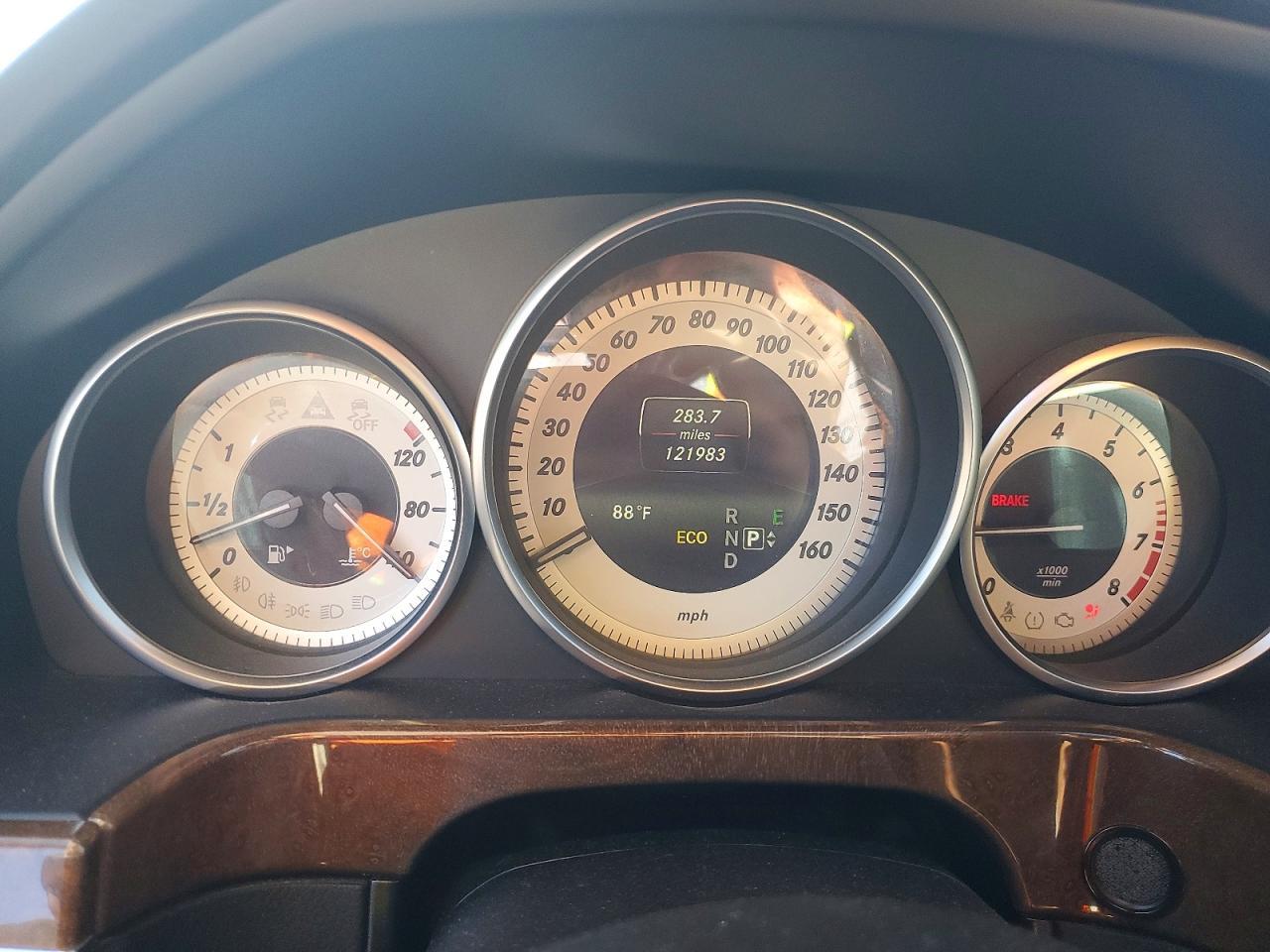 2014 Mercedes-Benz E 350 4Matic - zdjęcie 9