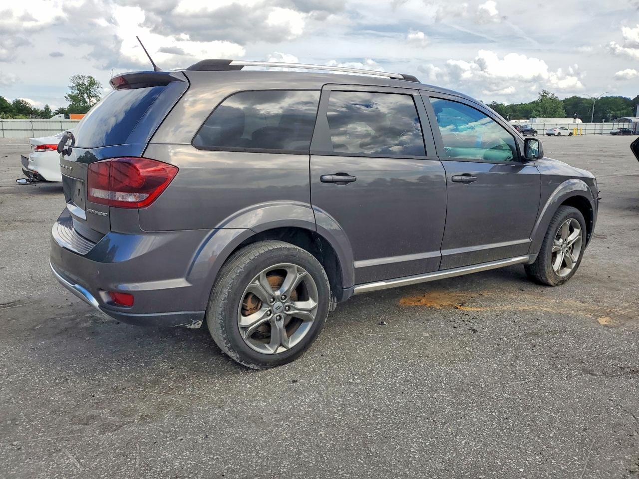 2018 Dodge Journey Crossroad - zdjęcie 3
