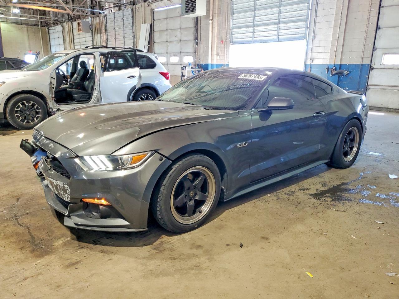 2016 Ford Mustang Gt - zdjęcie główne