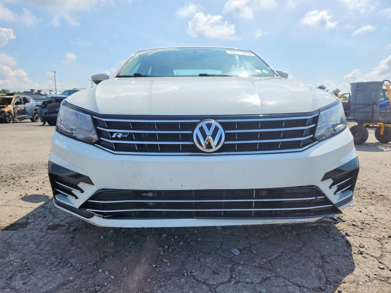 2016 Volkswagen Passat S - zdjęcie 5