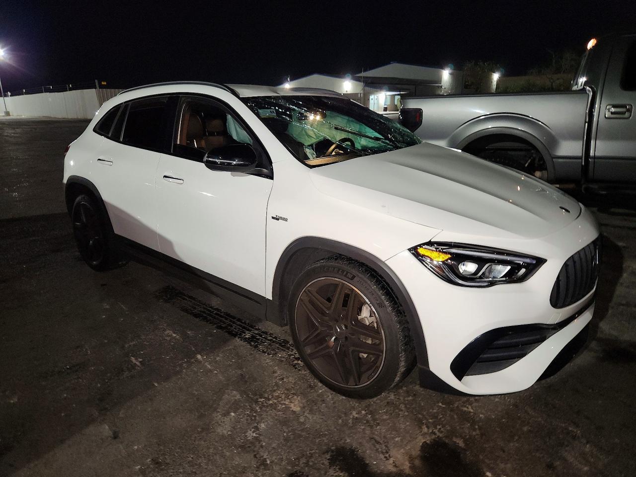 2022 Mercedes-Benz Gla 35 Amg - zdjęcie 4