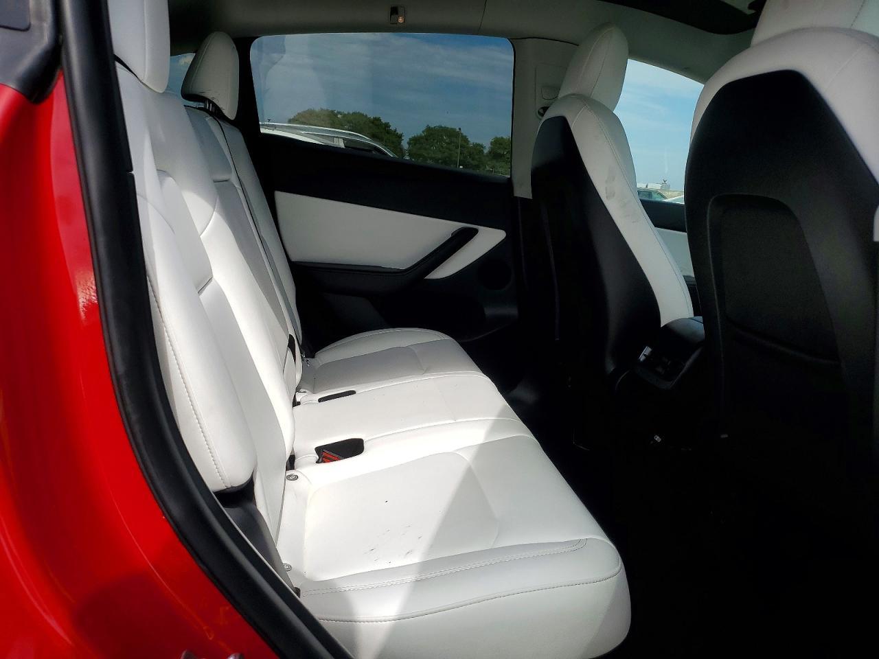 2022 Tesla Model Y - zdjęcie 11