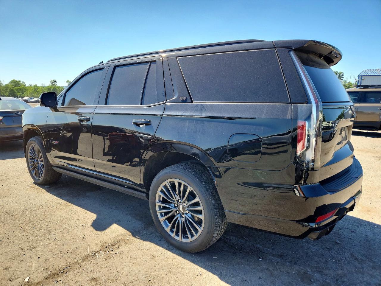 2023 Cadillac Escalade V Sport - zdjęcie 2