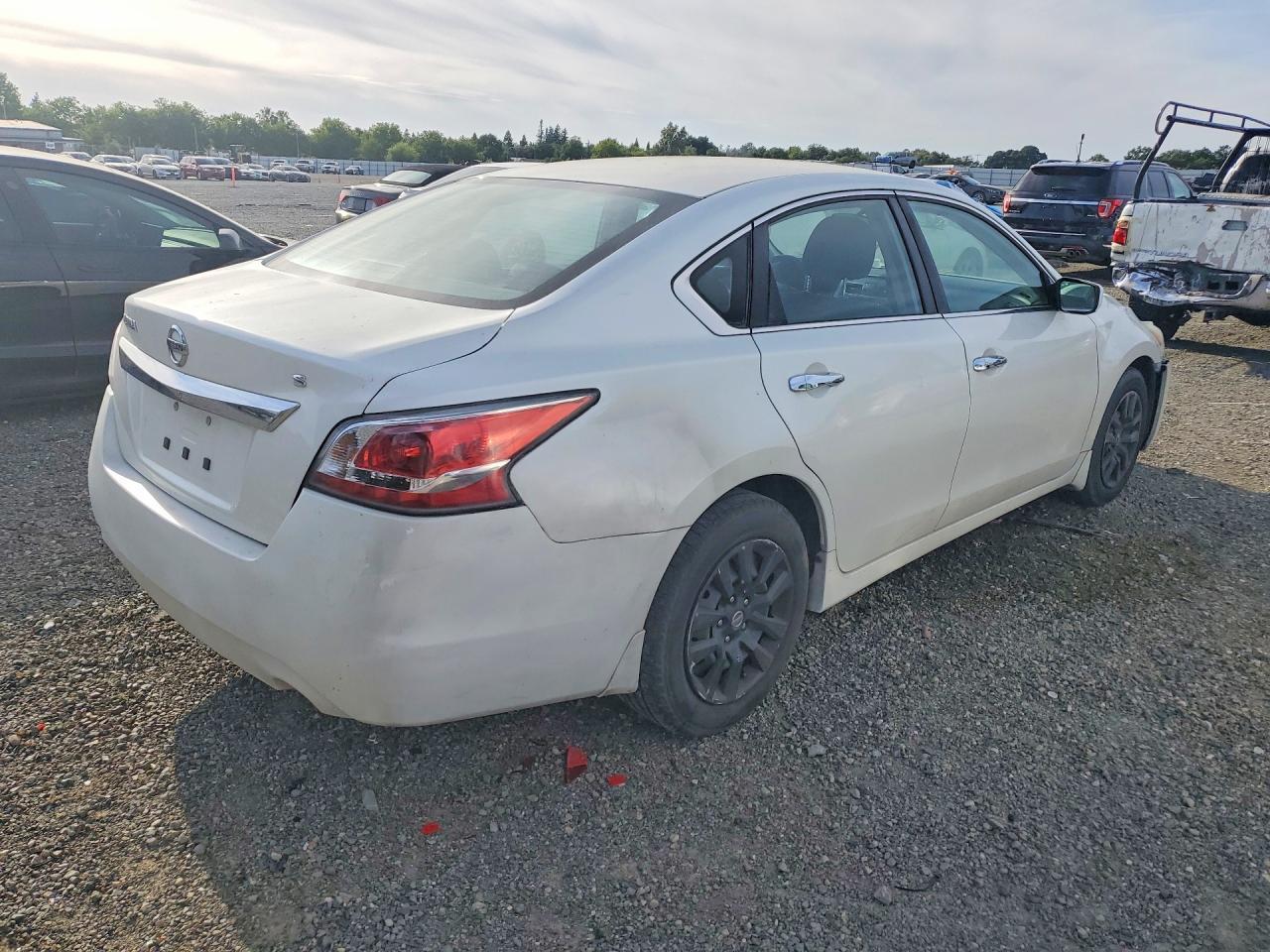 2015 Nissan Altima 2.5 S - zdjęcie 3
