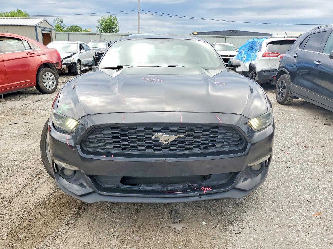2016 Ford Mustang - zdjęcie 5
