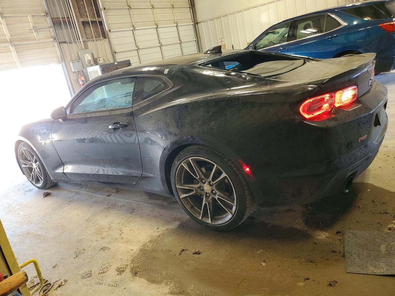 2019 Chevrolet Camaro Ls - zdjęcie 2