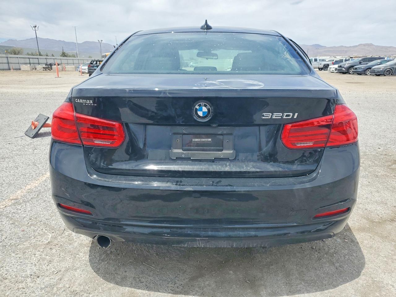 2018 BMW 320 I - zdjęcie 6