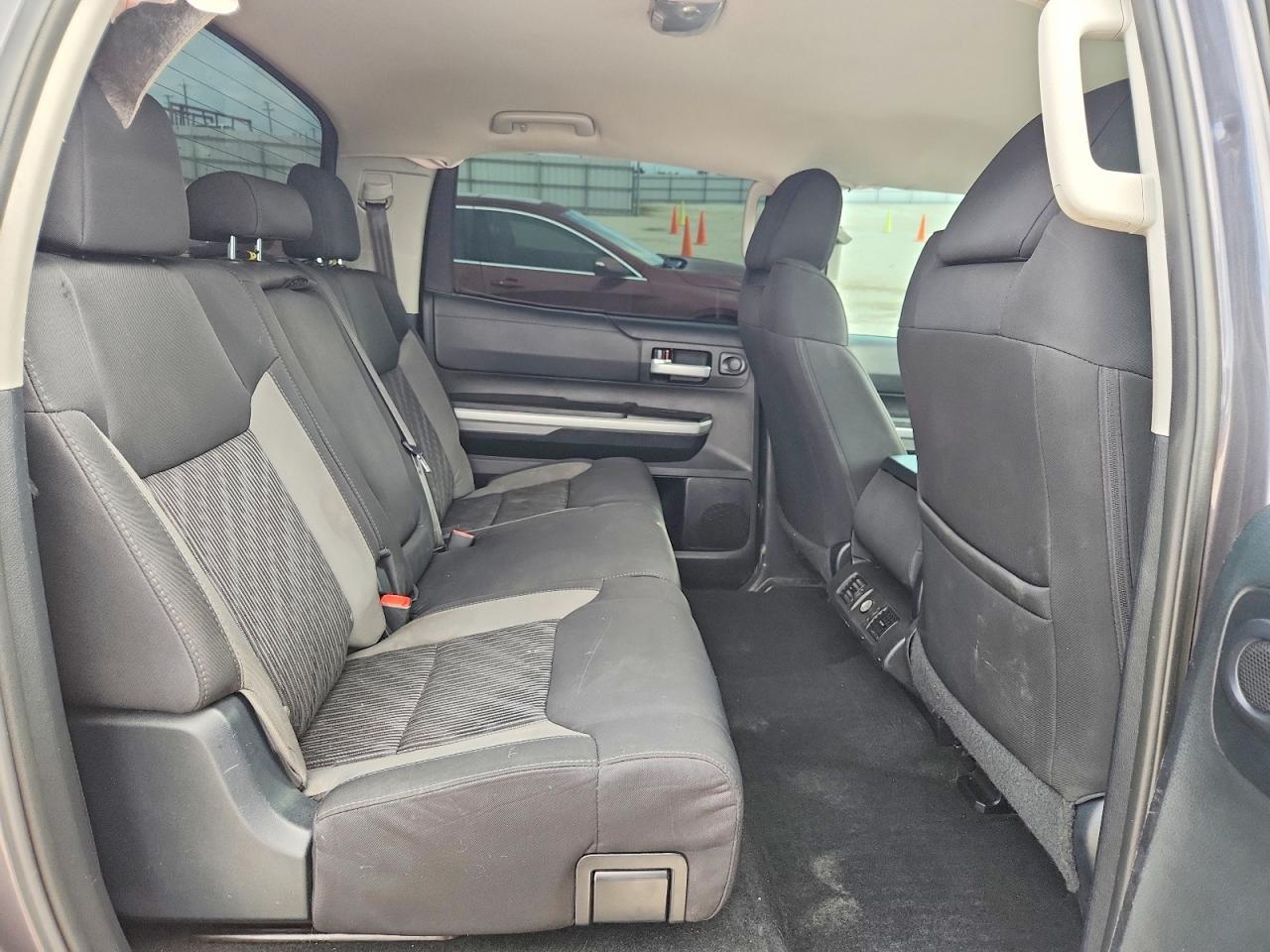 2017 Toyota Tundra Crewmax Sr5 - zdjęcie 10