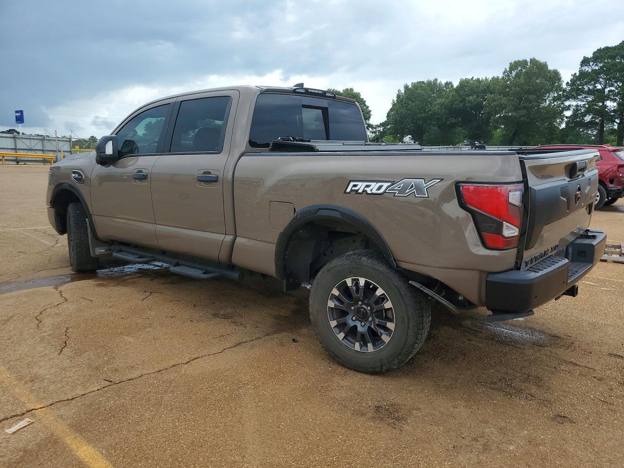 2022 Nissan Titan Xd Pro-4X - zdjęcie 2