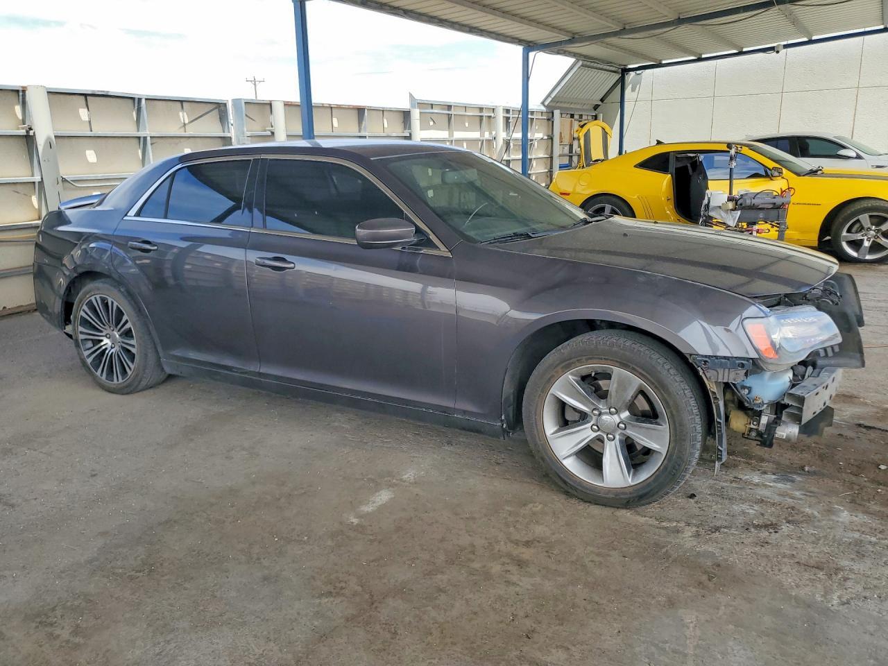 2013 Chrysler 300 S - zdjęcie 4