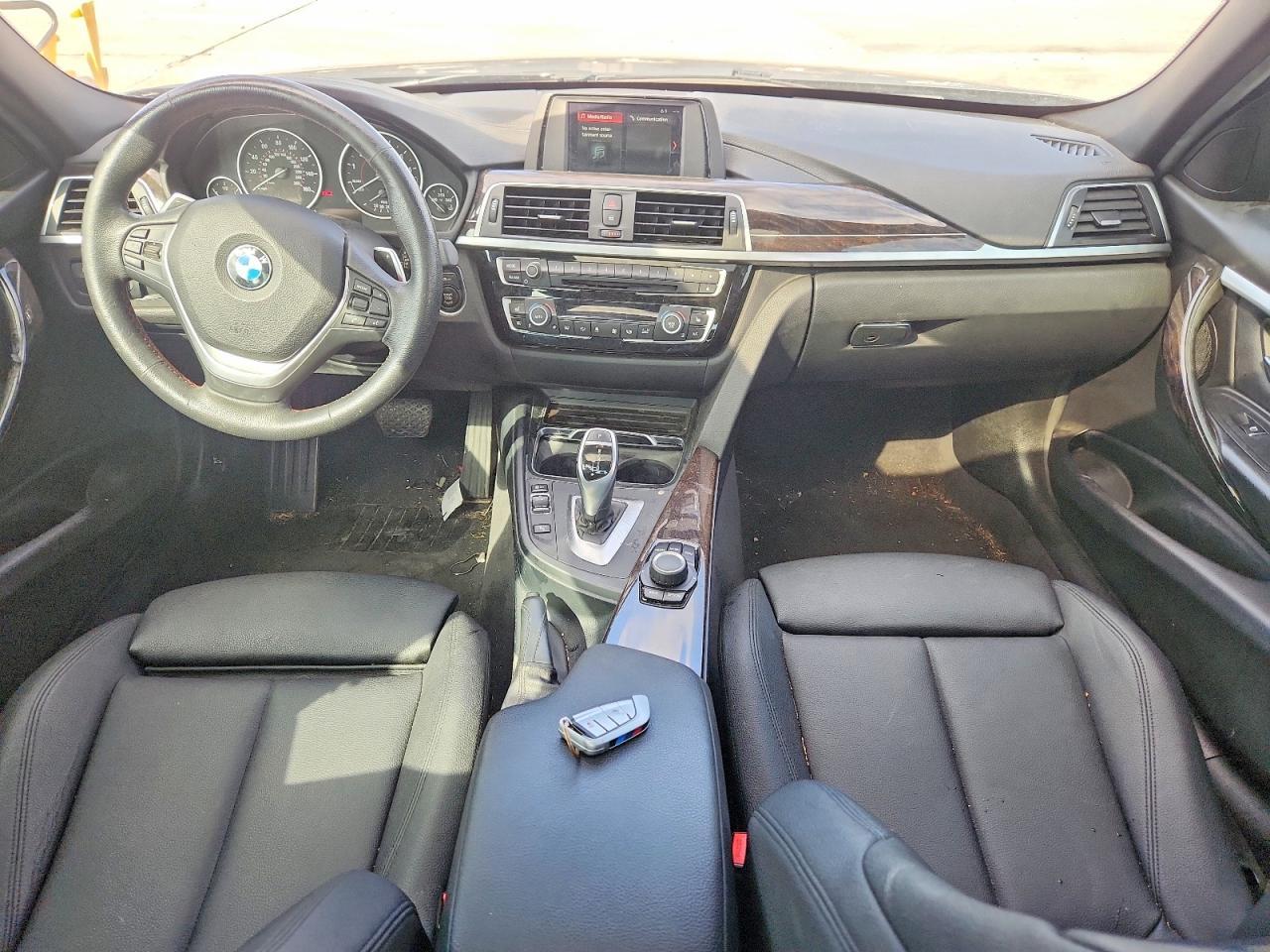 2018 BMW 330 I - zdjęcie 8